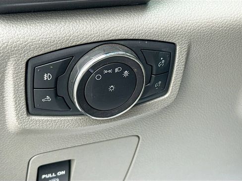 Used 2019 Ford F150 XLT w/ Trailer Tow Package image 12