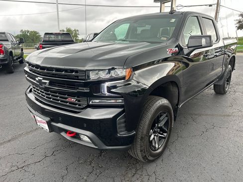 Used 2021 Chevrolet Silverado 1500 LT Trail Boss w/ Convenience Package II AWD/4WD image 9
