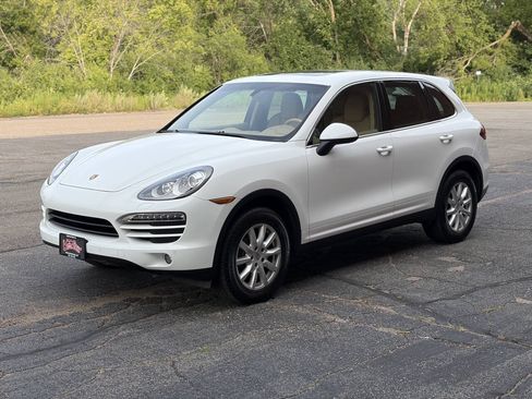 Used 2012 Porsche Cayenne AWD/4WD image 3