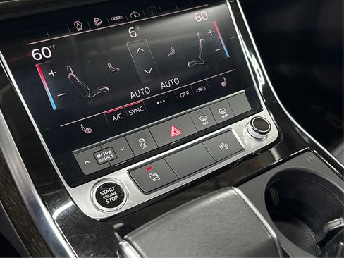 Used 2022 Audi Q7 3.0T Premium image 24