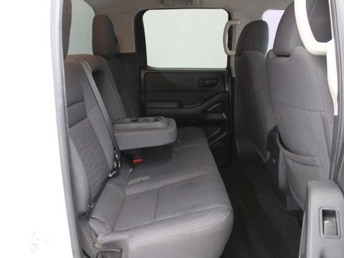 Used 2022 Nissan Frontier S w/ Technology Package AWD/4WD image 11