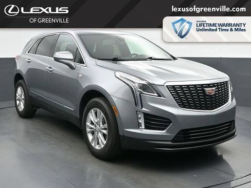 Used 2023 Cadillac XT5 Luxury FWD image 2