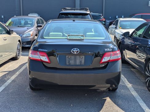 Used 2011 Toyota Camry LE w/ LE Extra-Value Pkg FWD image 4
