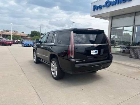 Used 2015 Cadillac Escalade Premium AWD/4WD image 7