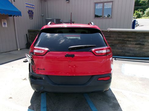 Used 2018 Jeep Cherokee Limited w/ High Altitude Package AWD/4WD image 2
