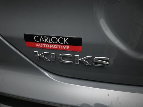 Used 2024 Nissan Kicks SR image 12
