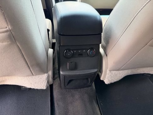 Used 2015 Ford Explorer FWD image 11