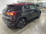 Used 2022 Chevrolet TrailBlazer RS w/ Technology Package image 3