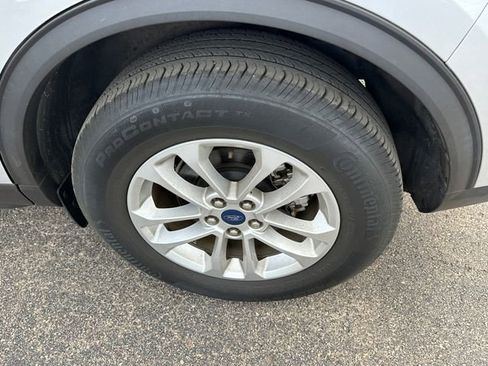 Used 2020 Ford Escape SE image 8