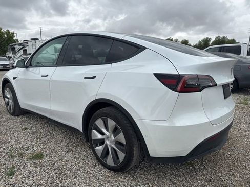 Used 2021 Tesla Model Y 2WD image 2