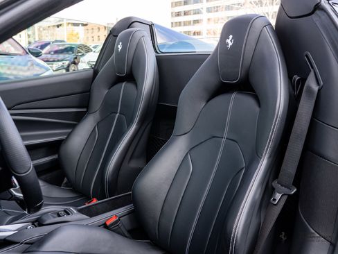 Certified 2021 Ferrari F8 Tributo image 20