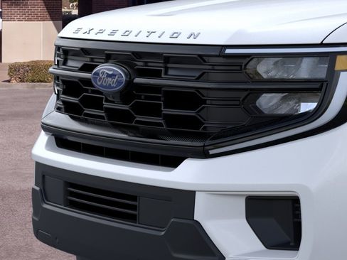 New 2026 Ford Expedition Active AWD/4WD image 17