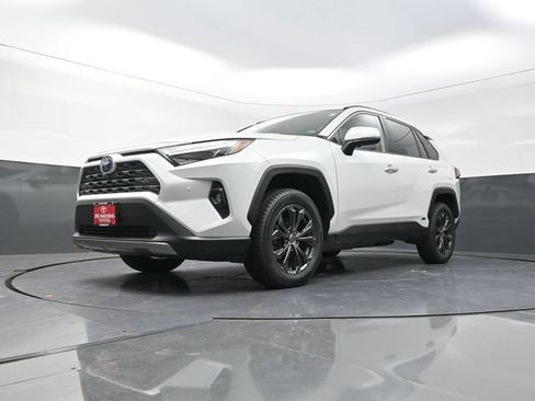 Certified 2024 Toyota RAV4 Limited w/ Advanced Technology Package AWD/4WD image 33