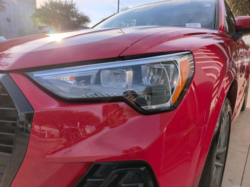 Certified 2022 Audi Q3 2.0T Premium w/ Black Optic Sport Package image 6