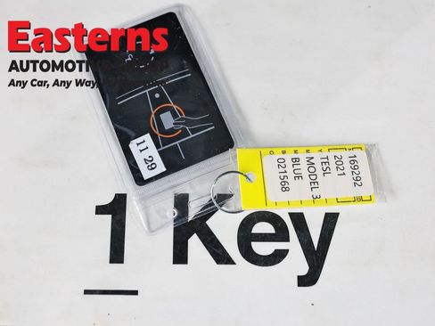 Used 2021 Tesla Model 3 Standard Range Plus image 22