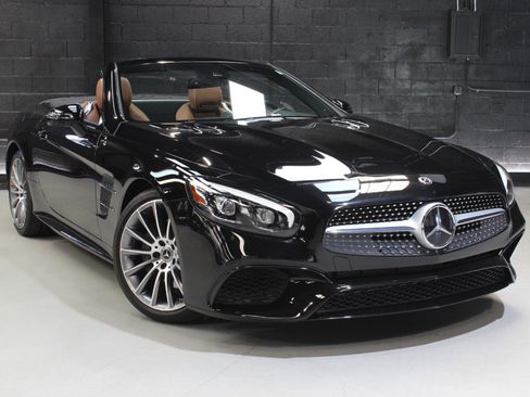 Used 2017 Mercedes-Benz SL 550 image 9