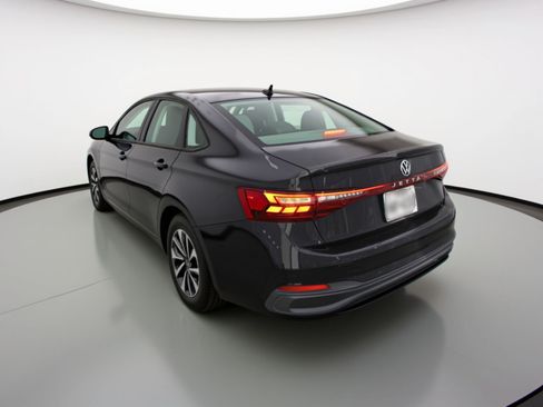 Used 2025 Volkswagen Jetta S image 6