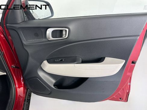 Certified 2026 Hyundai Venue SEL FWD image 36