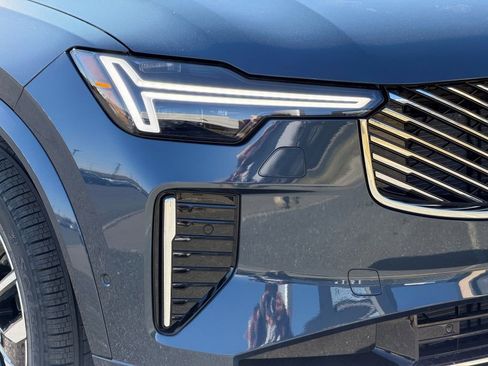 New 2026 Volvo XC90 B6 Ultra w/ Protection Package Premier AWD/4WD image 3