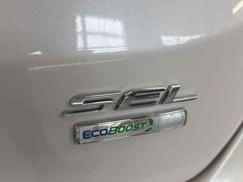 Used 2019 Ford Edge SEL w/ Equipment Group 201A AWD/4WD image 10