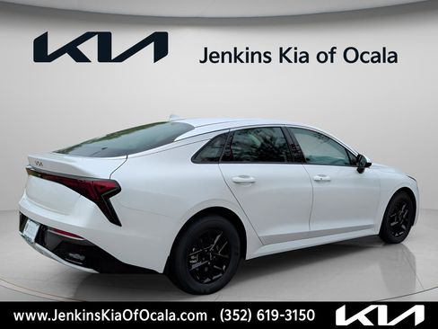 New 2026 Kia K5 LXS FWD image 3