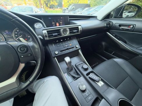Used 2015 Lexus IS 250 RWD image 20