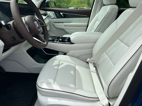 New 2026 Buick Enclave Avenir w/ Super Cruise Package image 10