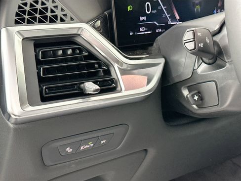 New 2026 BMW X5 xDrive40i w/ M Sport Package image 10