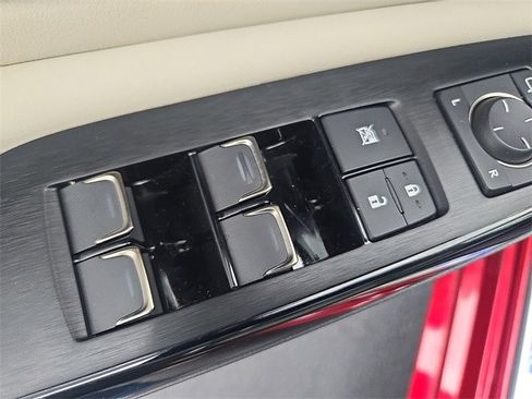 Certified 2025 Lexus ES 300h w/ Premium Package image 9