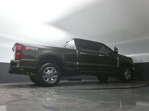 Certified 2025 Ford F250 Lariat w/ Lariat Ultimate Package AWD/4WD image 40