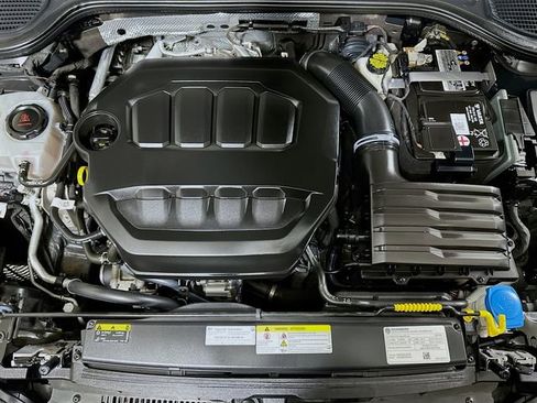 Used 2023 Volkswagen GTI 40th Anniversary Edition image 28