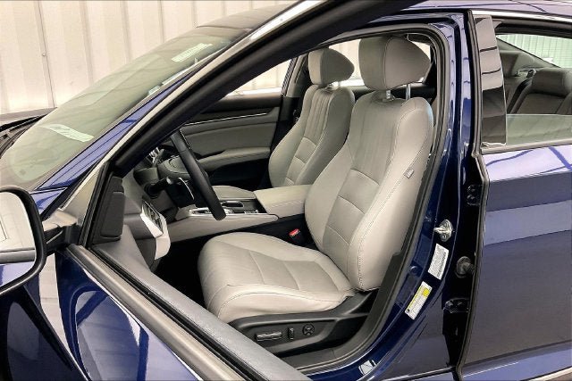 Used 2020 Honda Accord Touring image 8