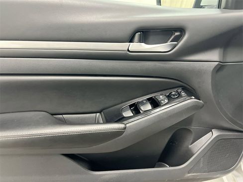 Used 2023 Nissan Altima 2.5 SV image 20