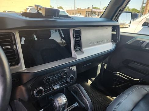 Used 2024 Ford Bronco Outer Banks AWD/4WD image 6