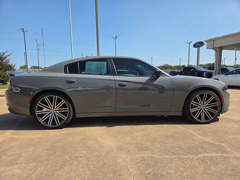 Used 2023 Dodge Charger SXT w/ Blacktop Package RWD image 4