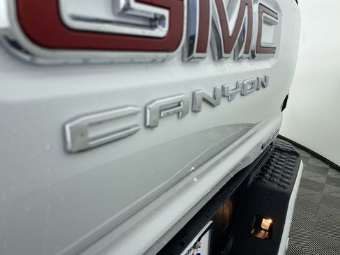 Used 2025 GMC Canyon Elevation image 32