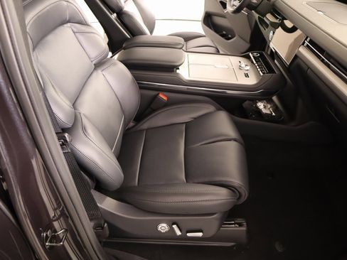 New 2025 Lincoln Navigator Reserve w/ Jet Appearance Package image 14