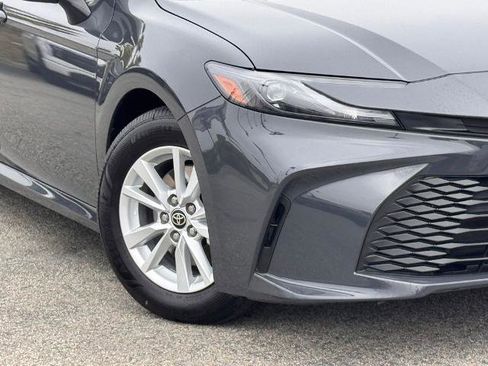 Used 2025 Toyota Camry LE FWD image 4