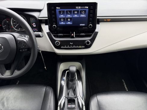 Certified 2022 Toyota Corolla LE image 17