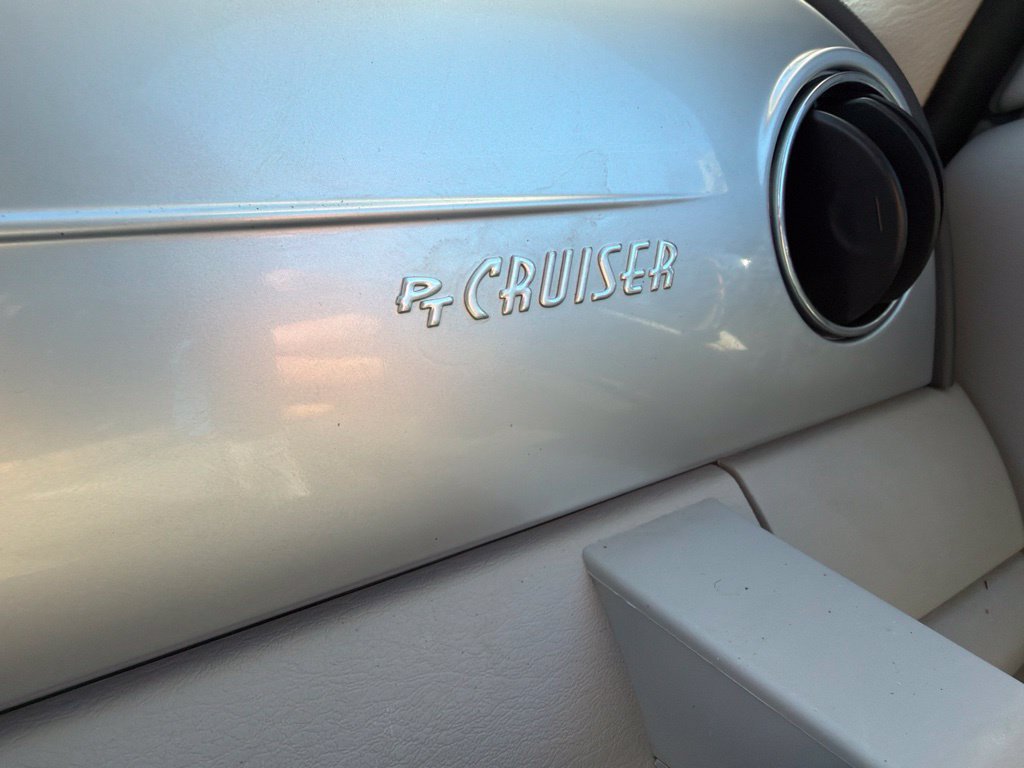 Used 2010 Chrysler PT Cruiser w/ Convenience Group FWD image 23