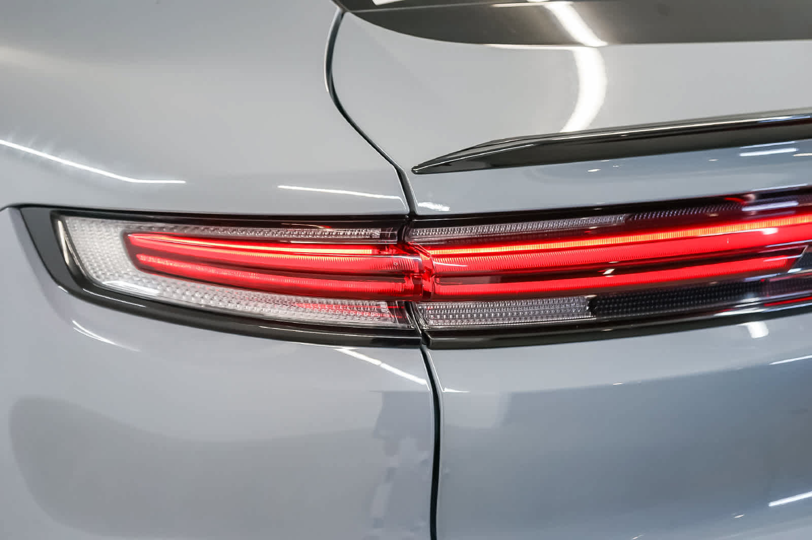 Certified 2024 Porsche Cayenne S AWD/4WD image 11