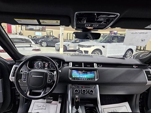 Used 2017 Land Rover Range Rover Sport SVR image 30