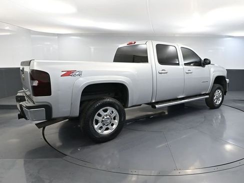 Used 2014 Chevrolet Silverado 2500 LT w/ Z71 Appearance Package image 4