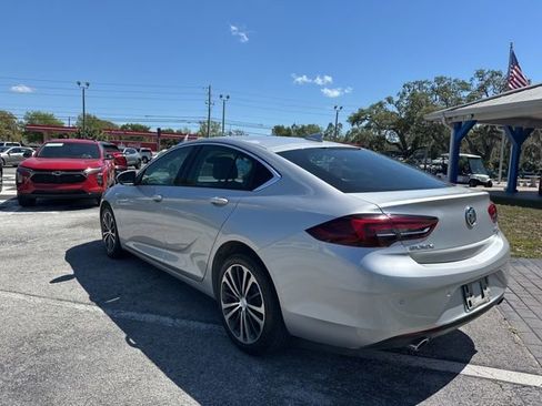 Used 2018 Buick Regal Essence w/ Driver Confidence Package #1 image 3