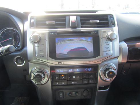 Used 2016 Toyota 4Runner Limited image 16