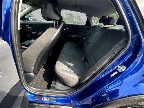 Used 2025 Kia K4 LXS image 24
