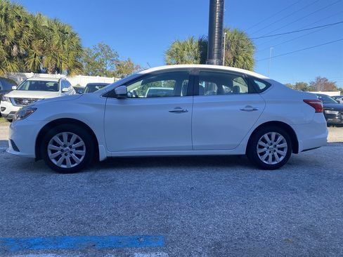 Used 2017 Nissan Sentra SV w/ Driver's Assist Package image 4