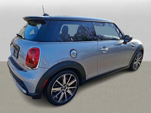 Certified 2024 MINI Cooper S image 5