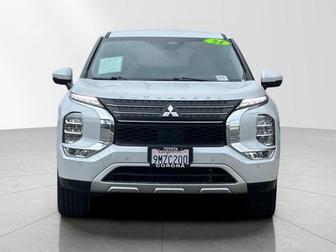 Used 2024 Mitsubishi Outlander SE image 8