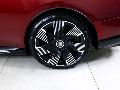 Certified 2024 Rolls-Royce Spectre w/ Spectre Launch Package image 37